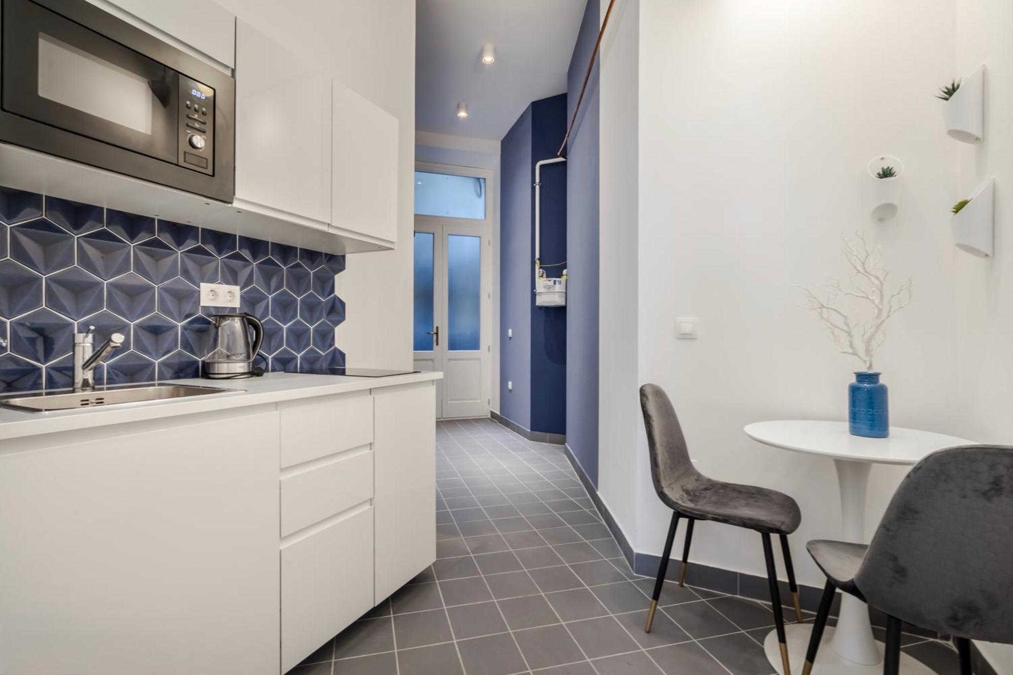 D58 - Grand Boulevard Royal Apartment - Best Location By Bqa بودابست المظهر الخارجي الصورة