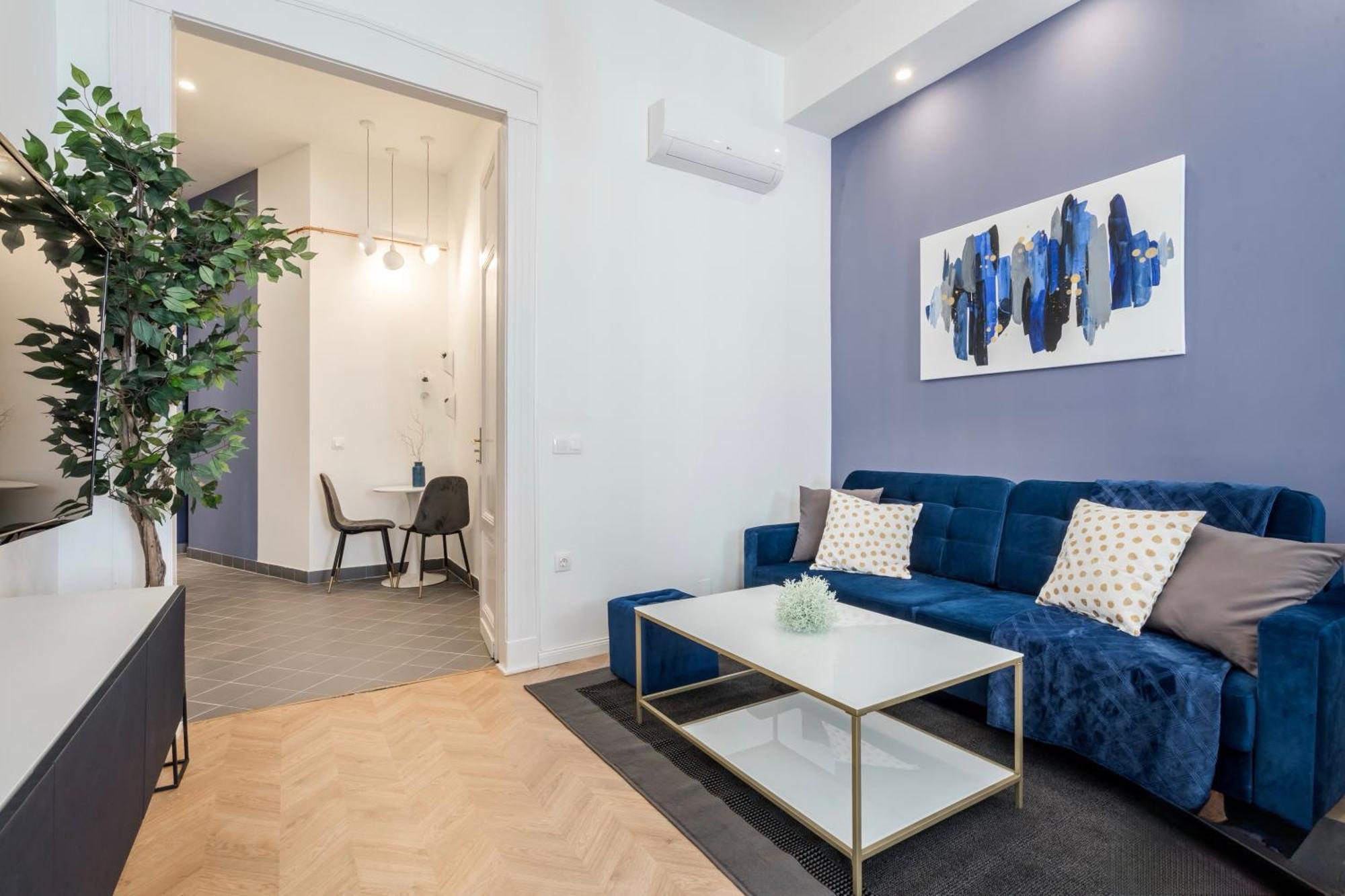 D58 - Grand Boulevard Royal Apartment - Best Location By Bqa بودابست المظهر الخارجي الصورة
